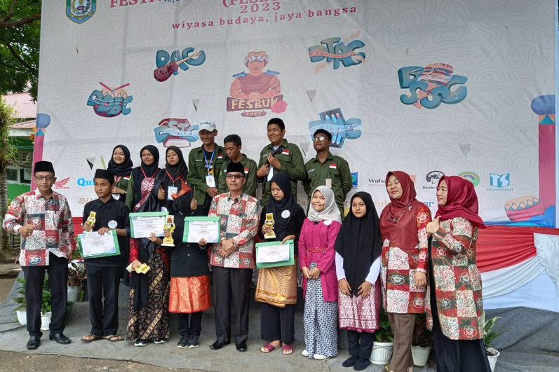 PERLOMBAAN CABANG STORY TELLING  FESBUK TAHUN 2023 HUT ke-60 SMA  N 1 BENGKULU SELATAN